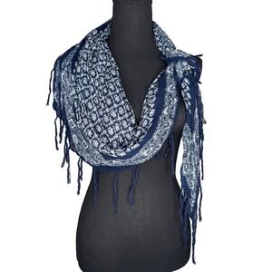 Lucky‎ Brand Scarf Navy White Floral Pattern Fringe 44"x39" Pre-Loved Workwear